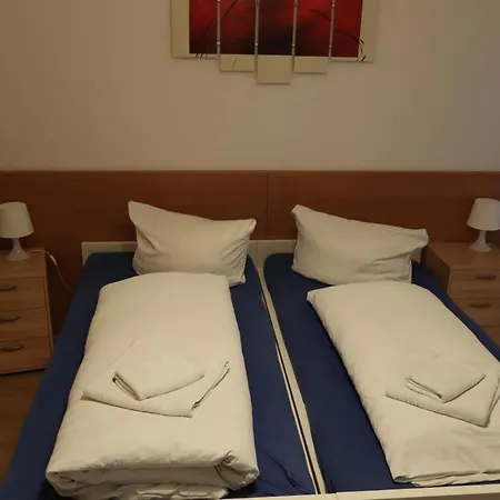 1 * Ratingen